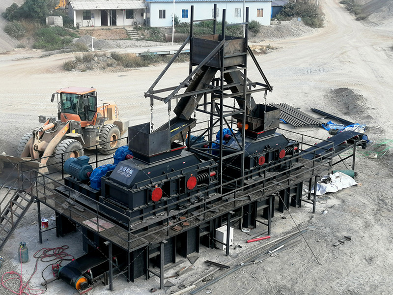 時(shí)產(chǎn)100噸瓜米石對(duì)輥制砂機(jī)有哪些型號(hào)？?jī)r(jià)格多少？